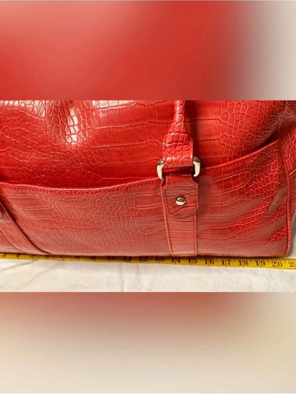 Red Crocodile Embossed Bath & Body Works Collectors Edition Luggage Set